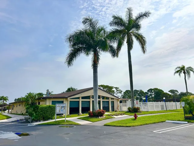 PRS4 CLUBHOUSE