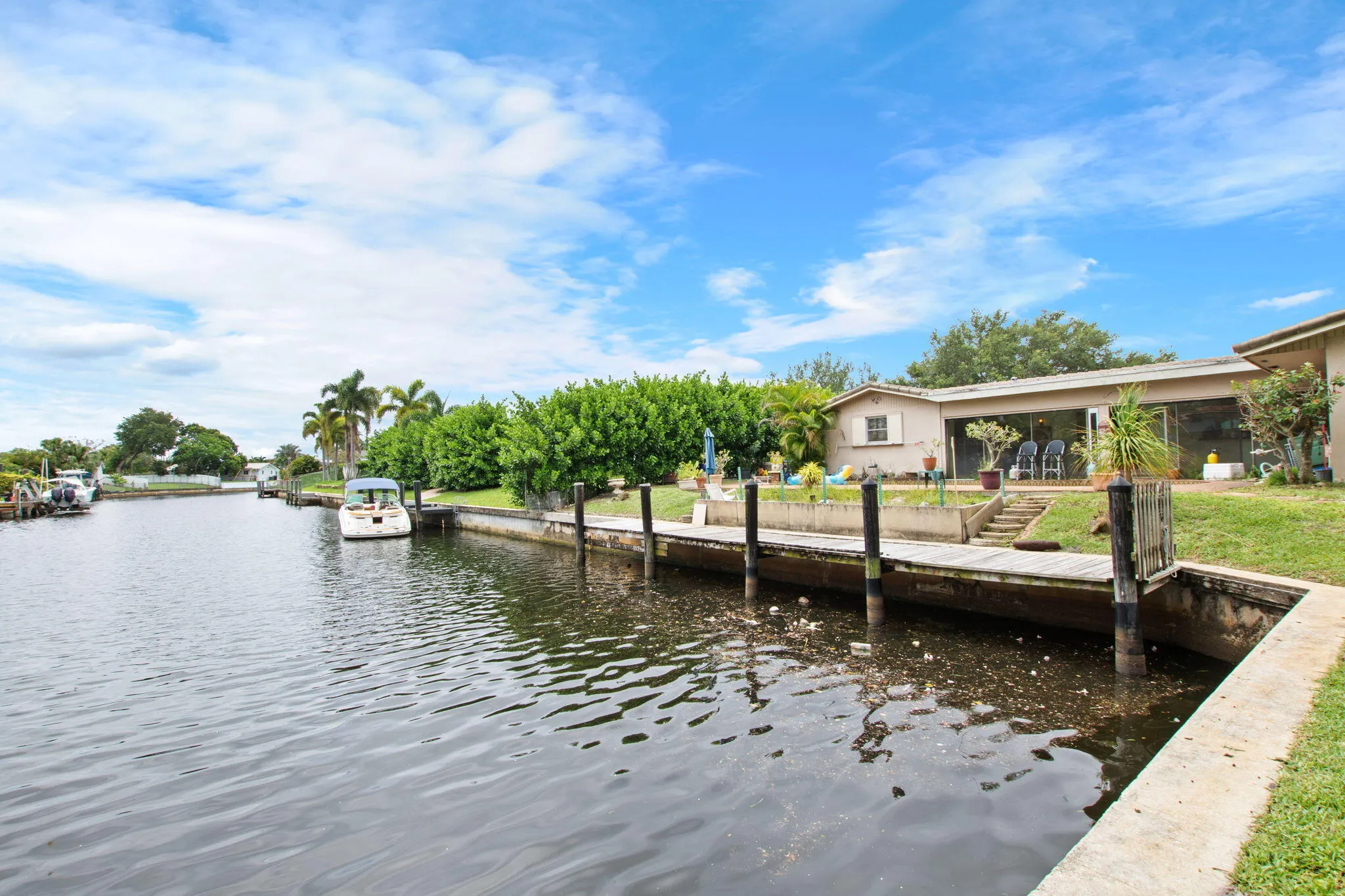 95+/- feet of water frontage