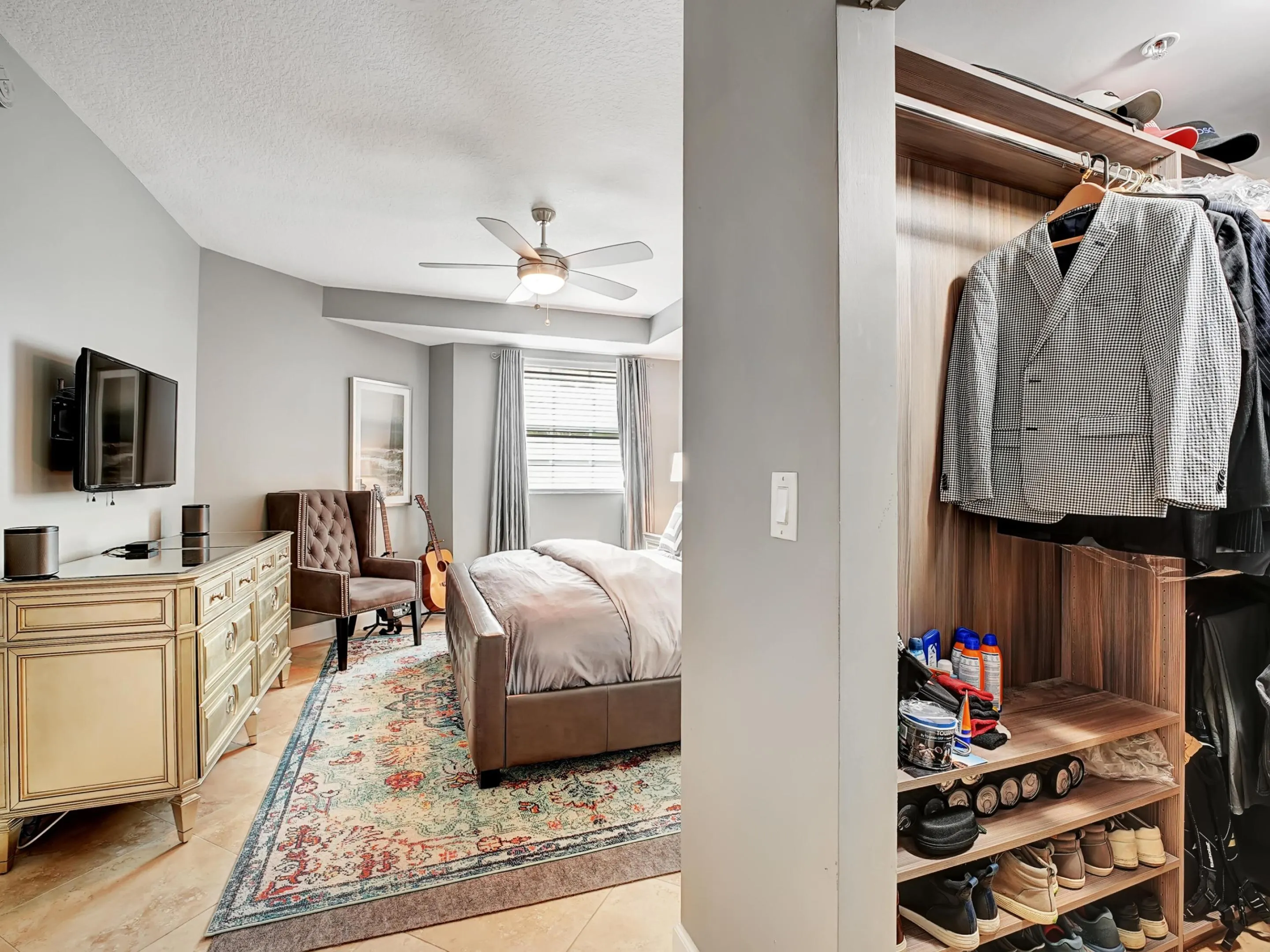 Primary Walkin Closet