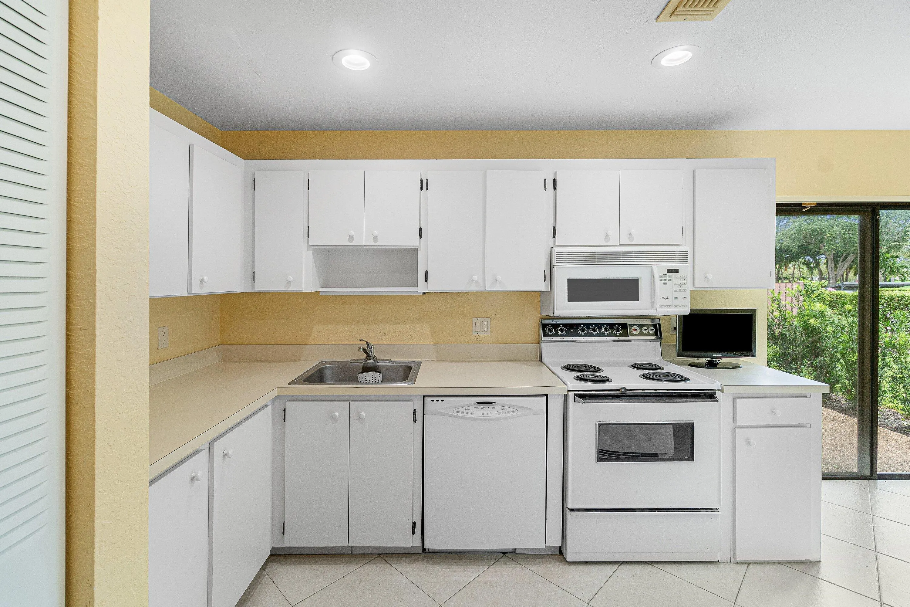 016-21SouthportLane-C-BoyntonBeach-FL-33