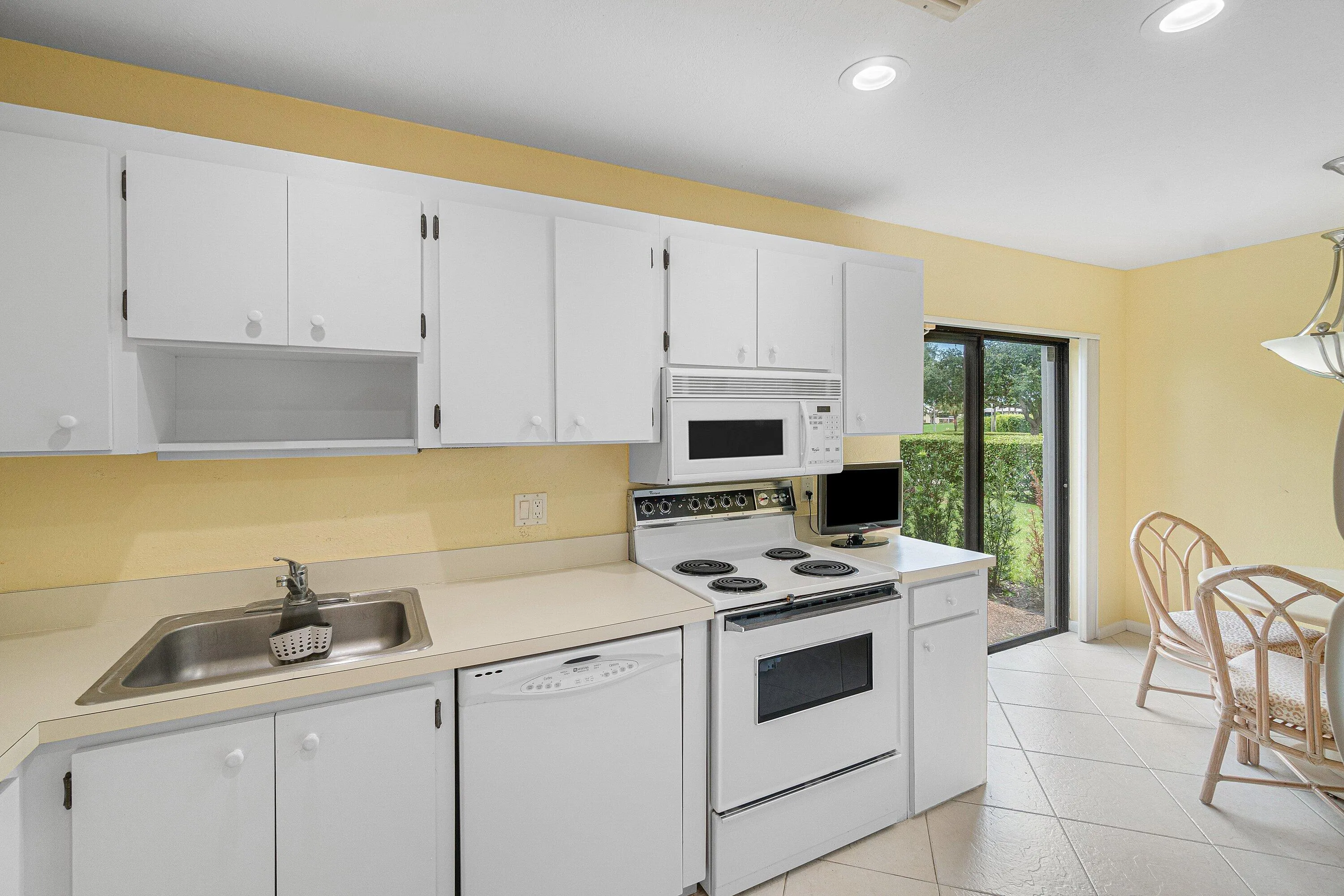 017-21SouthportLane-C-BoyntonBeach-FL-33