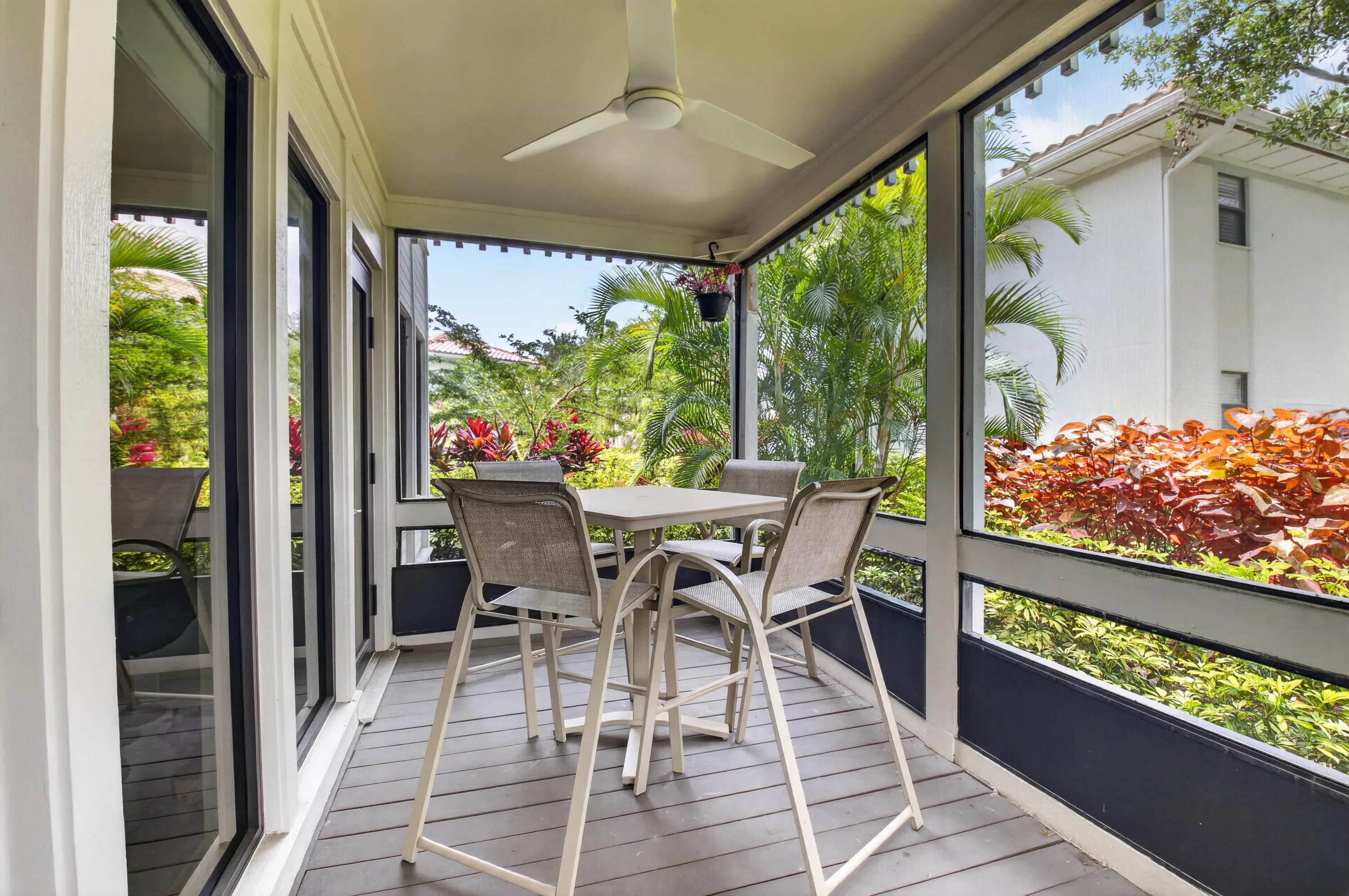 SCREENED IN PORCH