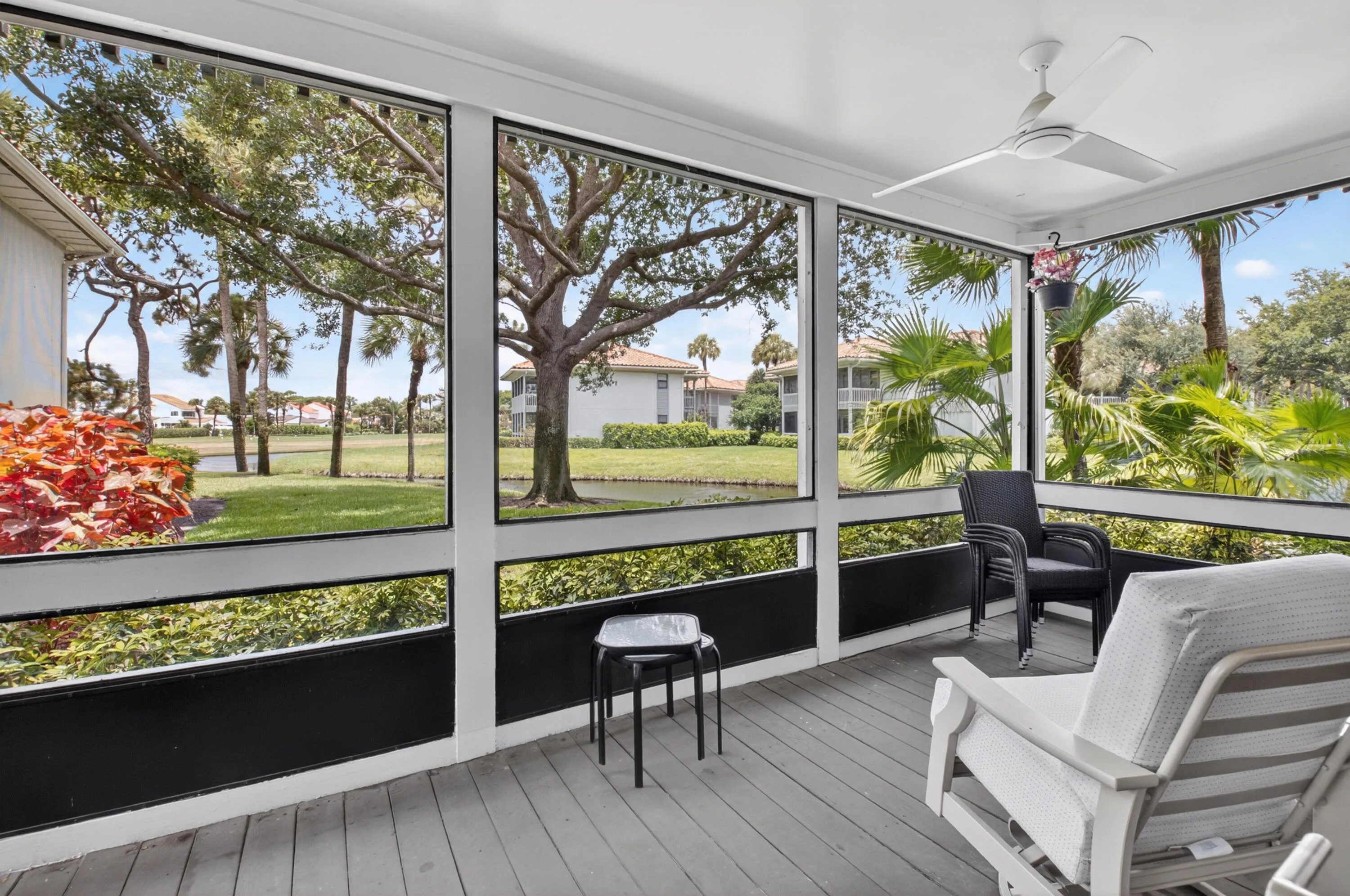 SCREENED IN PORCH