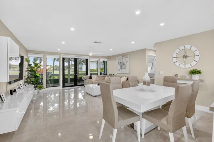 DINING/LIVING AREA