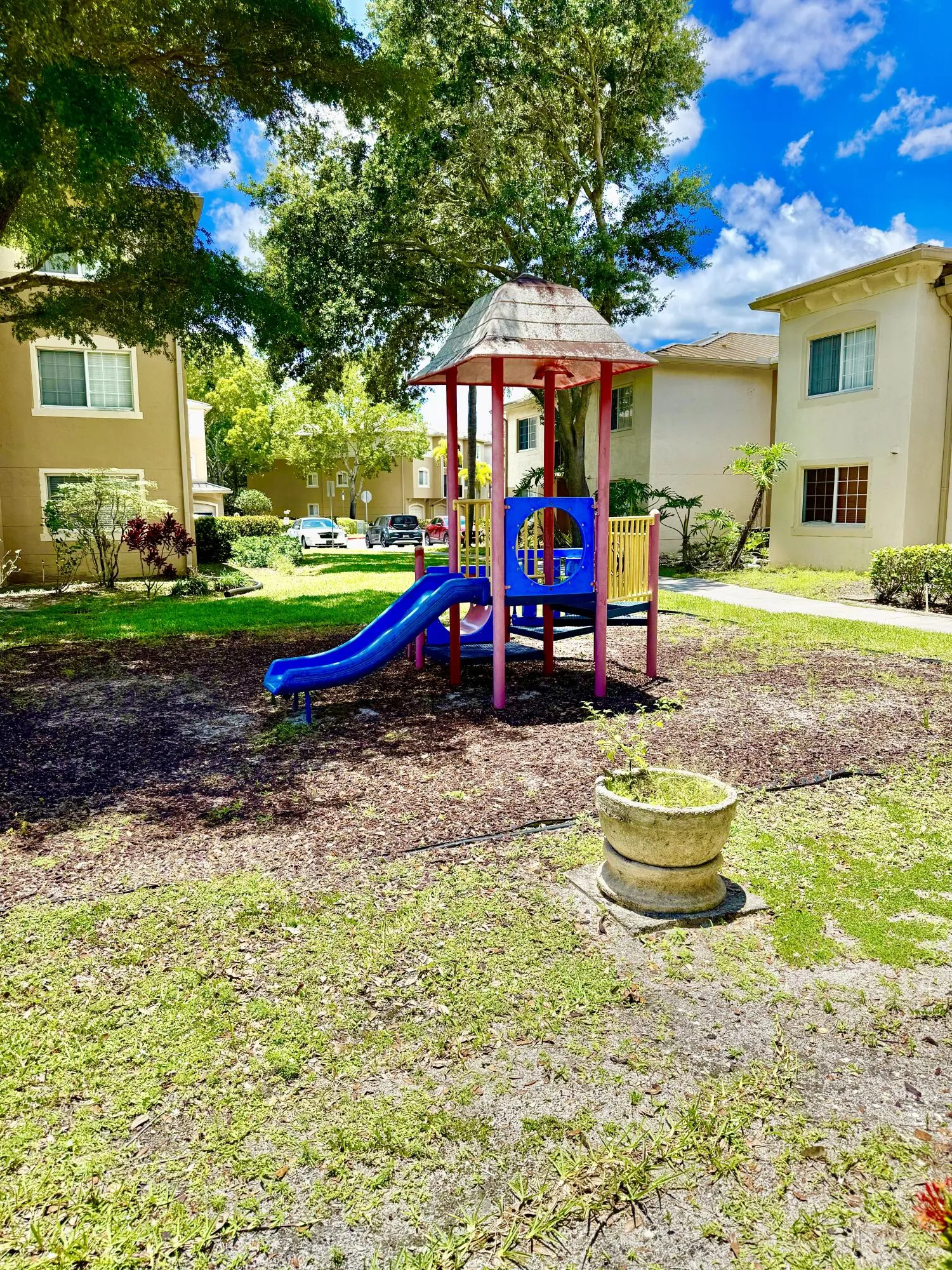 PLAY AREA