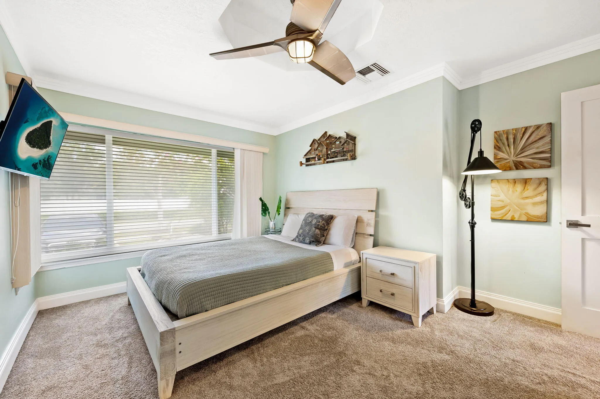 Guest bedroom 2