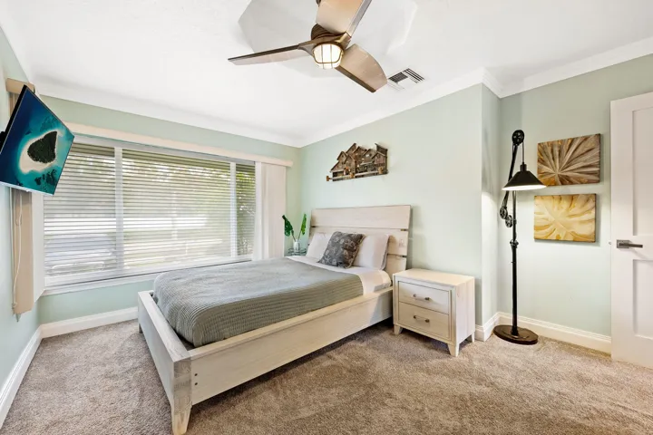 Guest bedroom 2