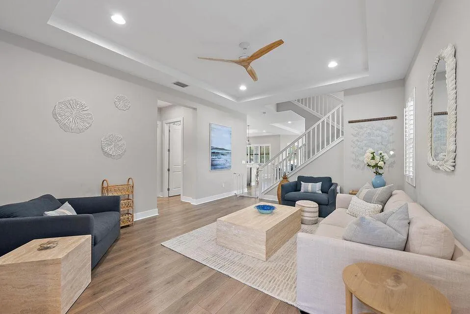Living room 3