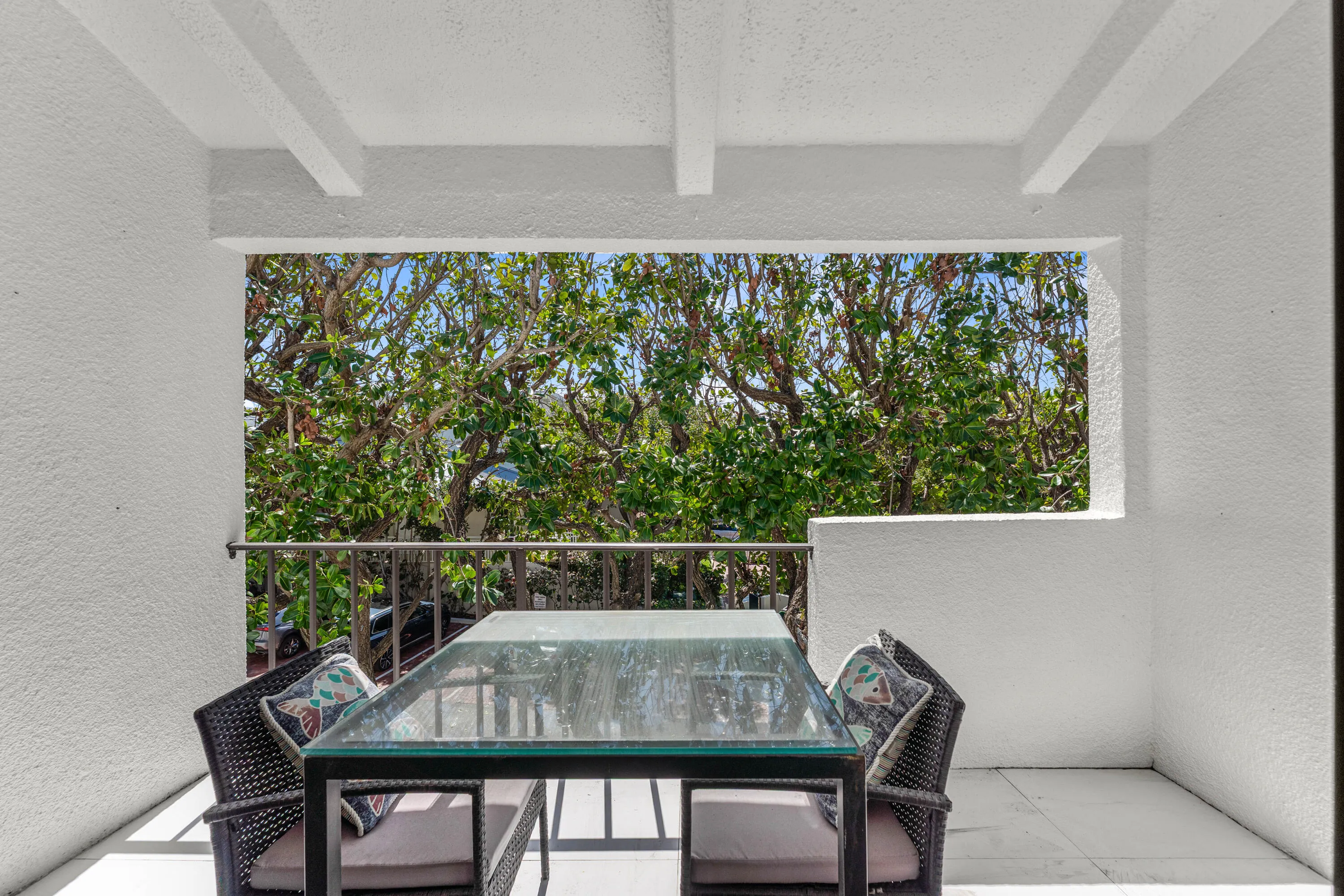 024-250SouthOceanBoulevard-269-DelrayBea