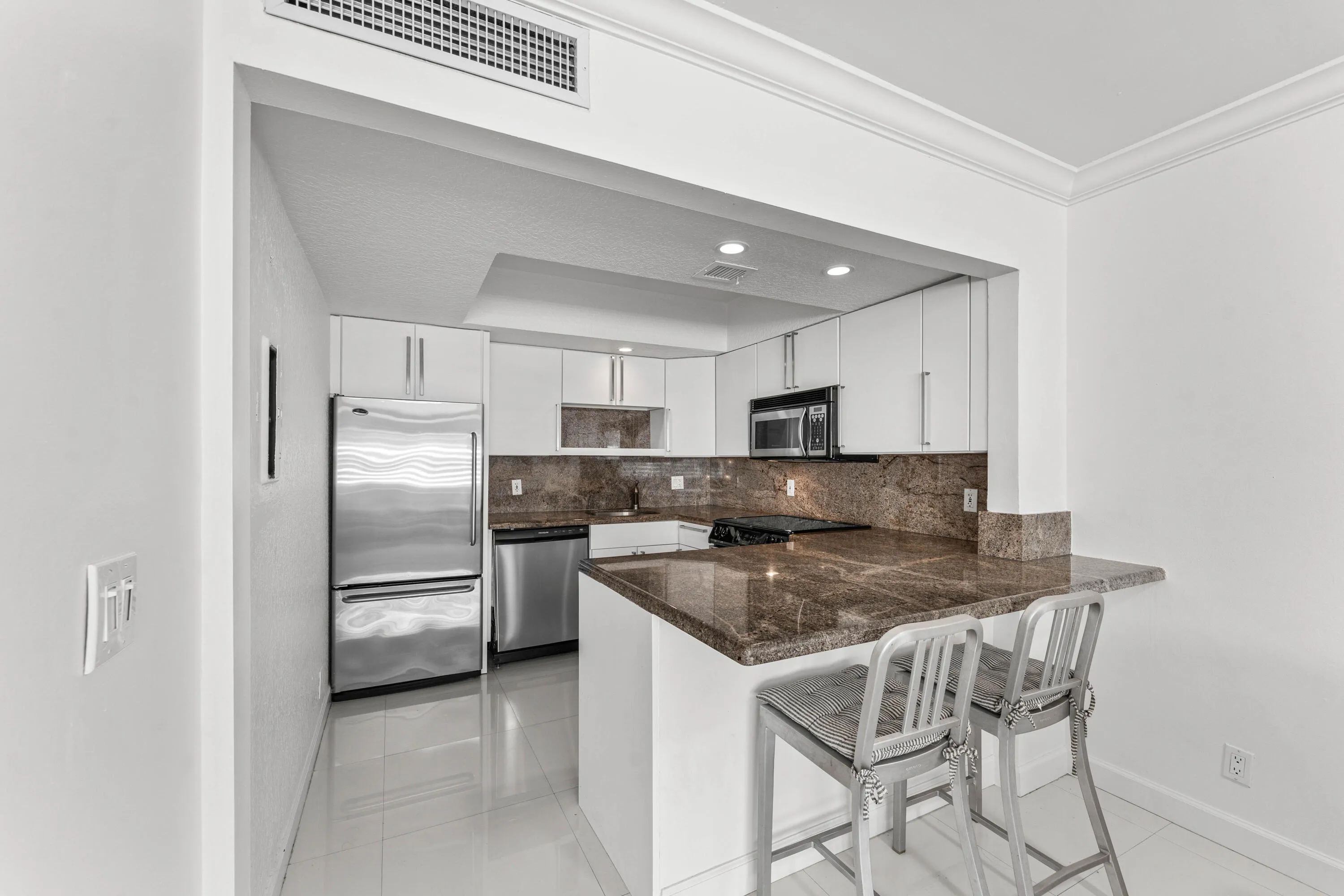 010-250SouthOceanBoulevard-269-DelrayBea