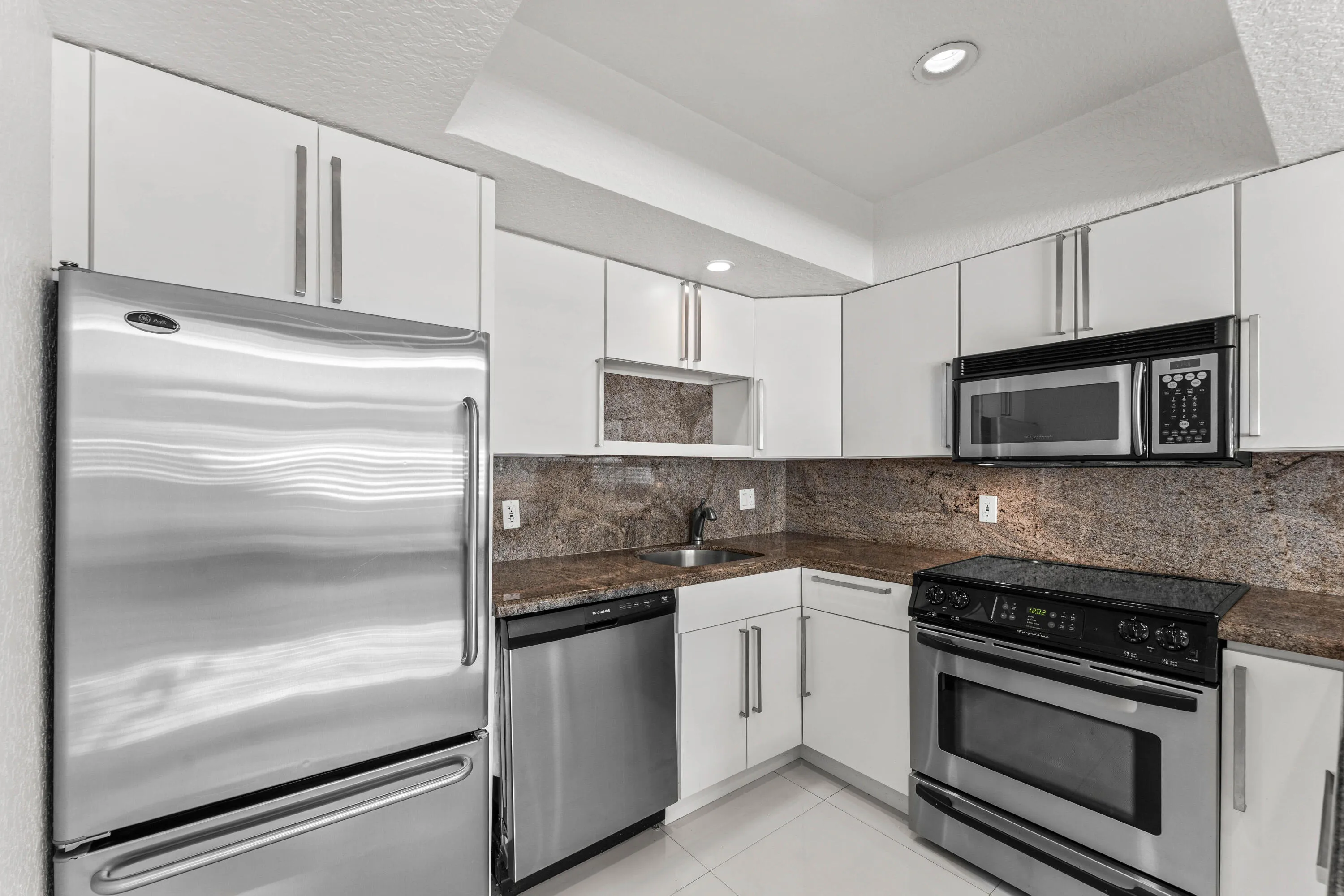 011-250SouthOceanBoulevard-269-DelrayBea