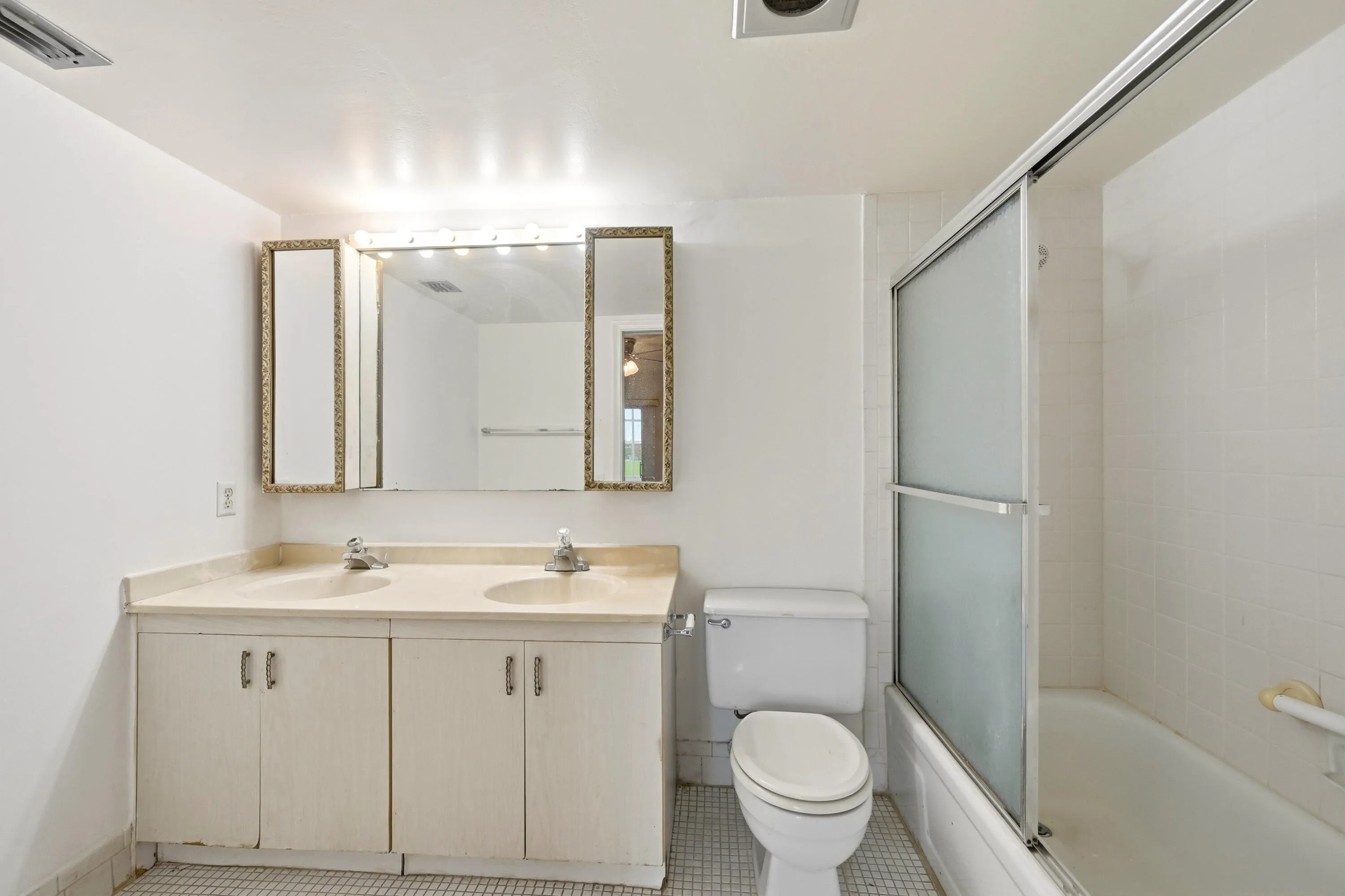 22_primary bathroom