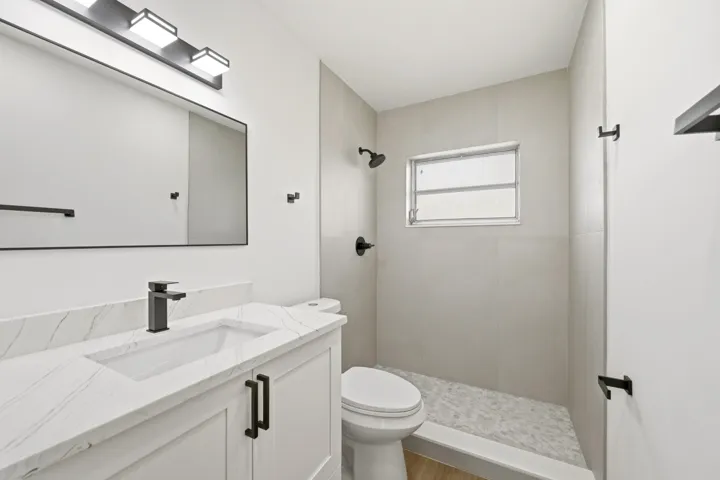 22_stl_8649