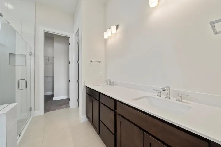 38-DSC00867