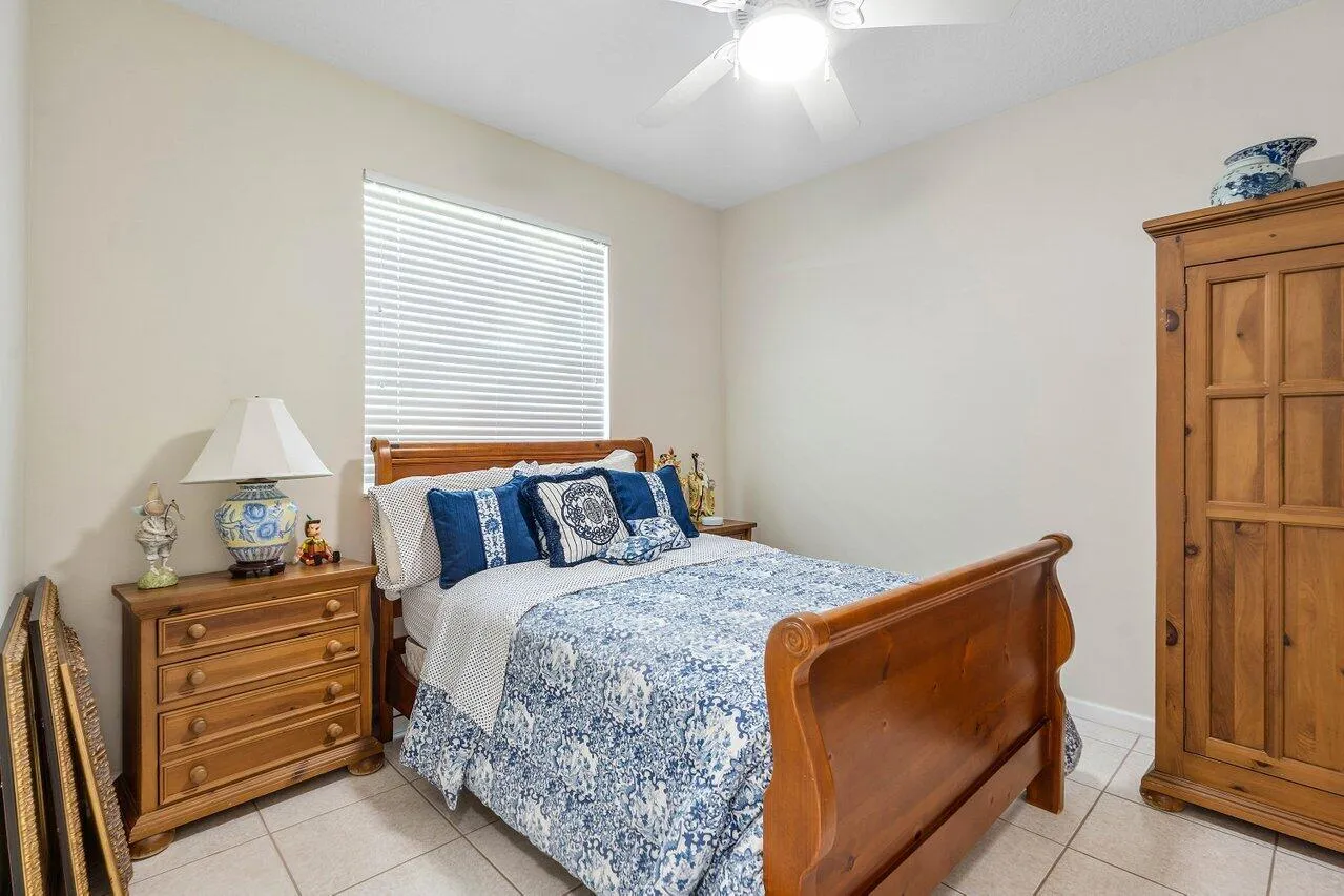 018-136HiddenHollowTerrace-PalmBeachGard