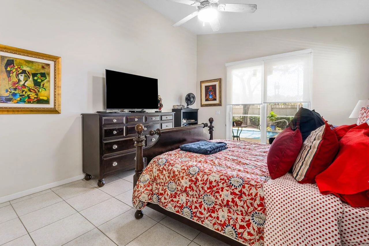 020-136HiddenHollowTerrace-PalmBeachGard