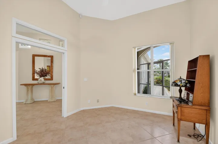 3rd bedroom/den