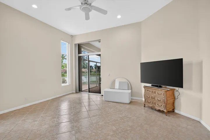 primary bedroom opens to Florida room