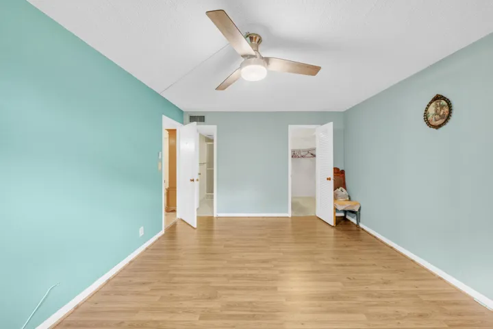 9 Primary Bedroom (2)