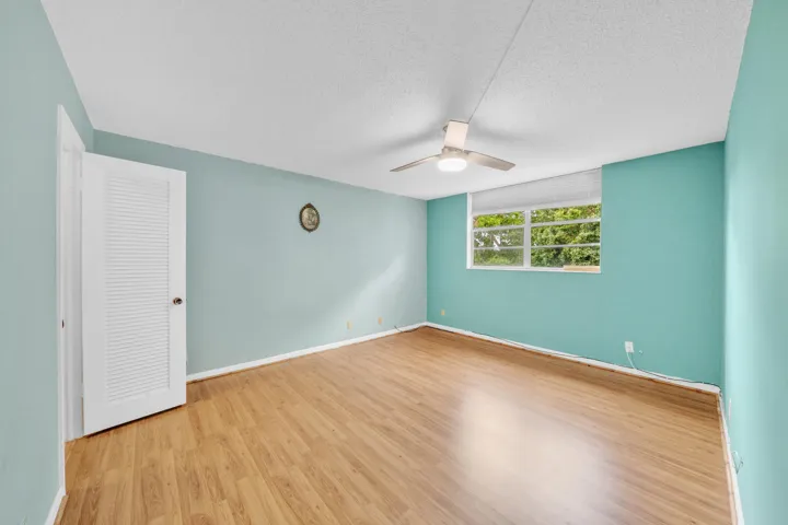 9 Primary Bedroom (1)