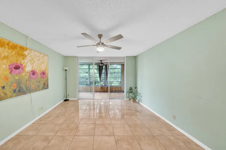 7 Living Area