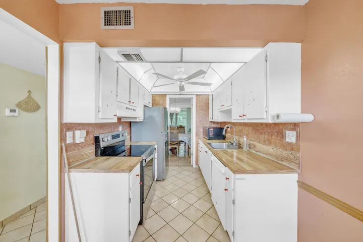 5 Kitchen (1)