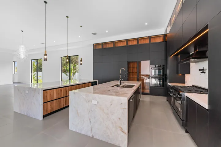 084-9741SEGomezAve-HobeSound-FL-FULL