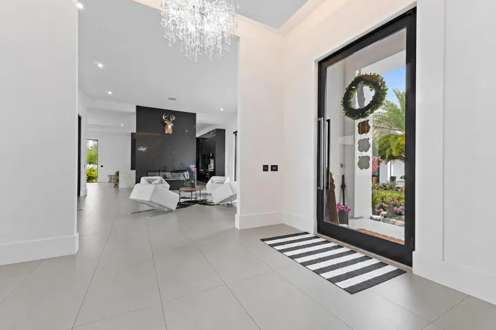 9741 SE Gomez Front door 1