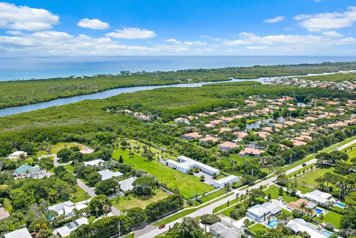 025-9741SeGomezAve-HobeSound-FL-33455-SM