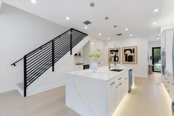 16-509 SW 11th Street Ft. Lauderdale, FL