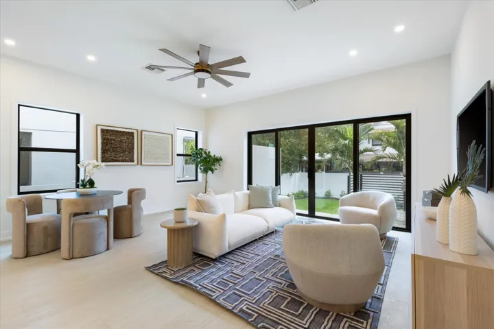 21-509 SW 11th Street Ft. Lauderdale, FL
