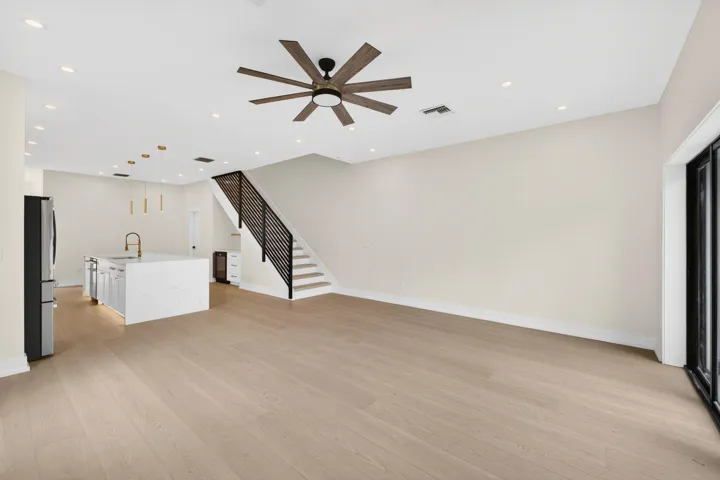 22-web-or-mls-699A8515