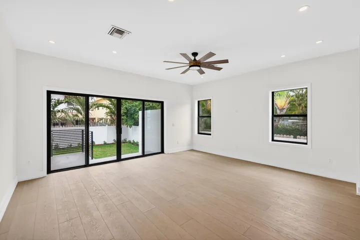 21-web-or-mls-699A8510