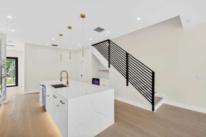 12-web-or-mls-699A8448