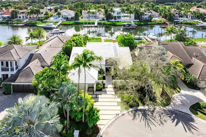 215 Island Drive