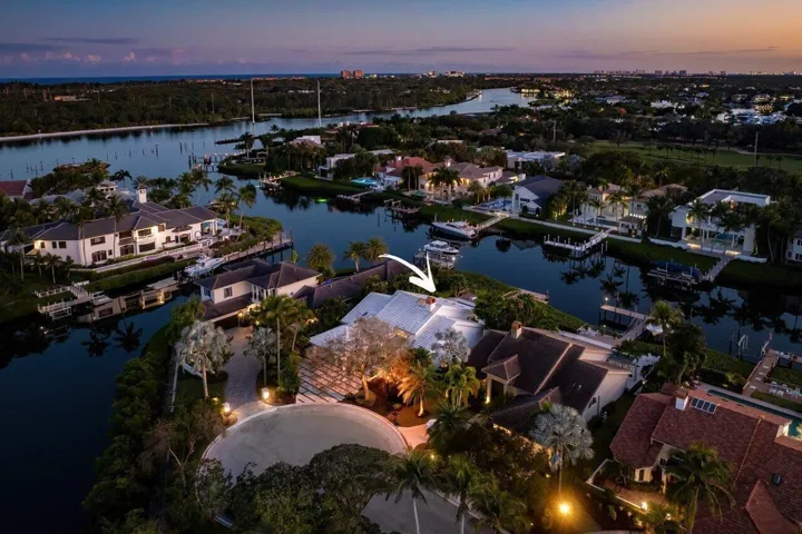 215 Island Drive