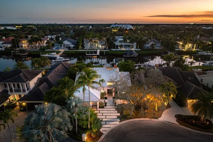 215 Island Drive