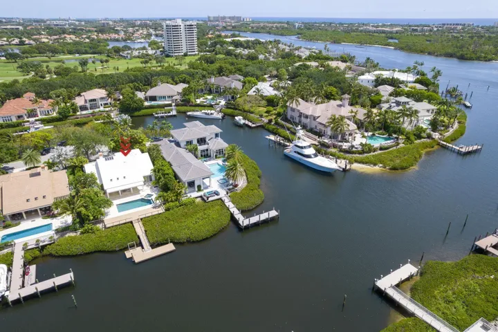 215 Island Drive