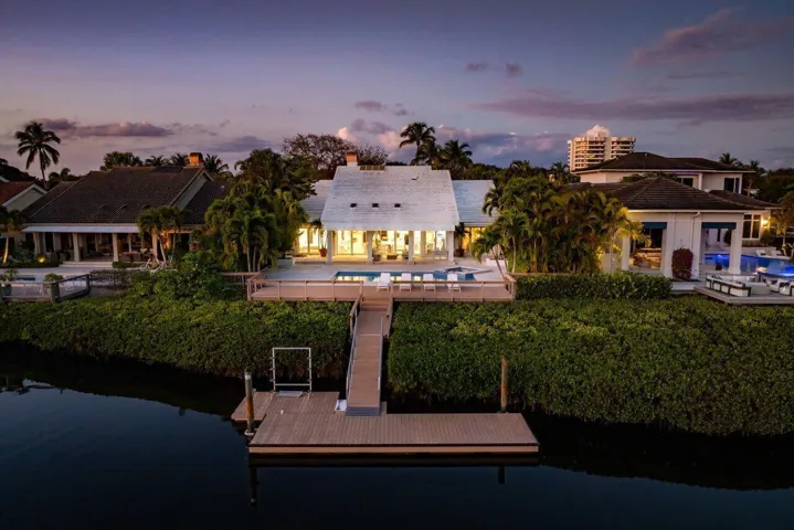 215 Island Drive