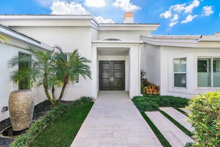 215 Island Drive