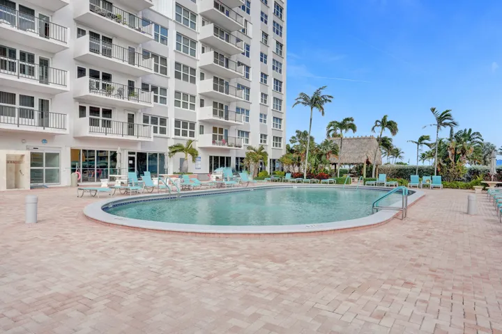 Community pool