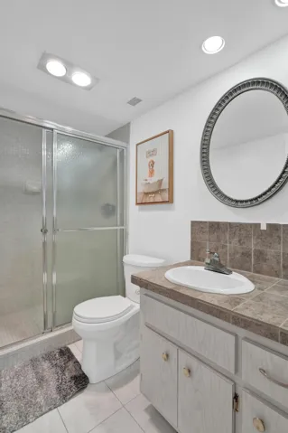 2nd bathroom