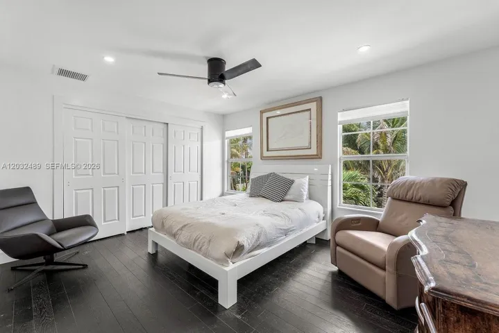 with on-suite bath