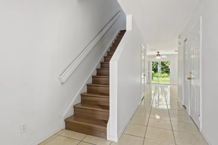 2257 SW Marshfield Ct_Vinesha Clark_2 co