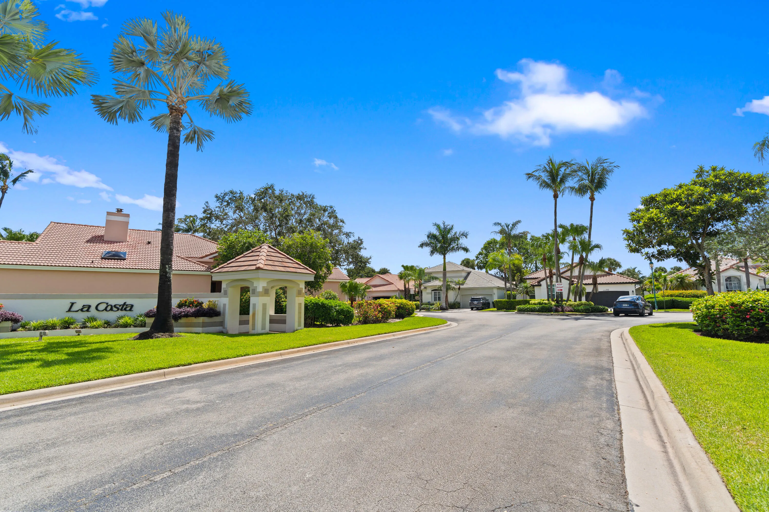 La Costa Community in Grand Palms