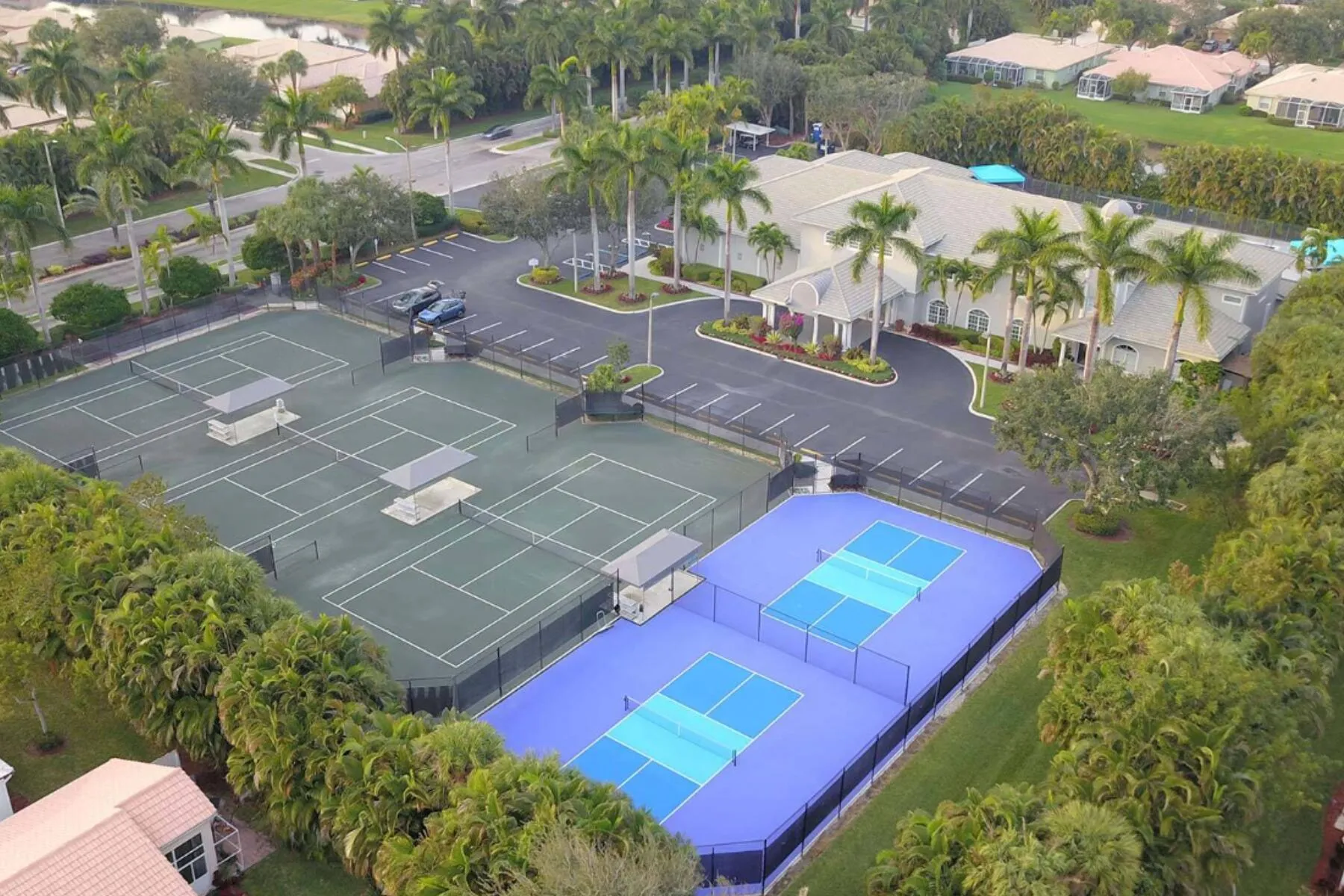 TENNIS / PICKLEBALL COURTS