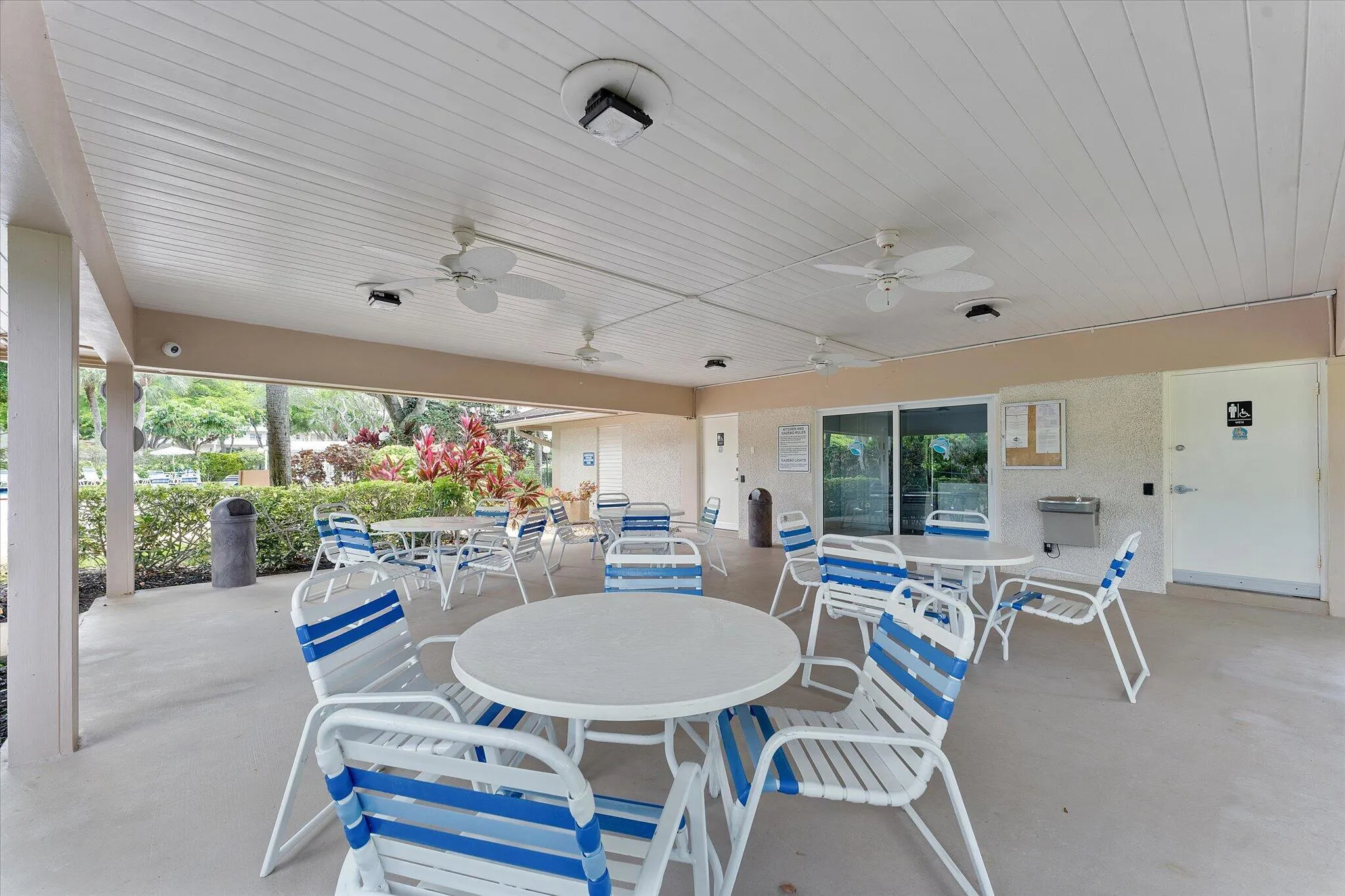 41-3900 Oaks Clubhouse Drive_041
