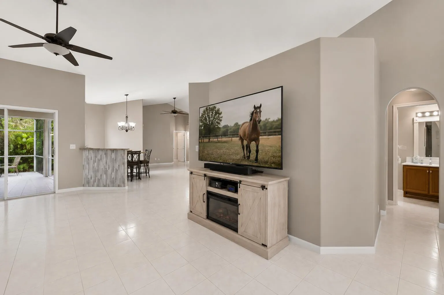 Staged no furniture living rm