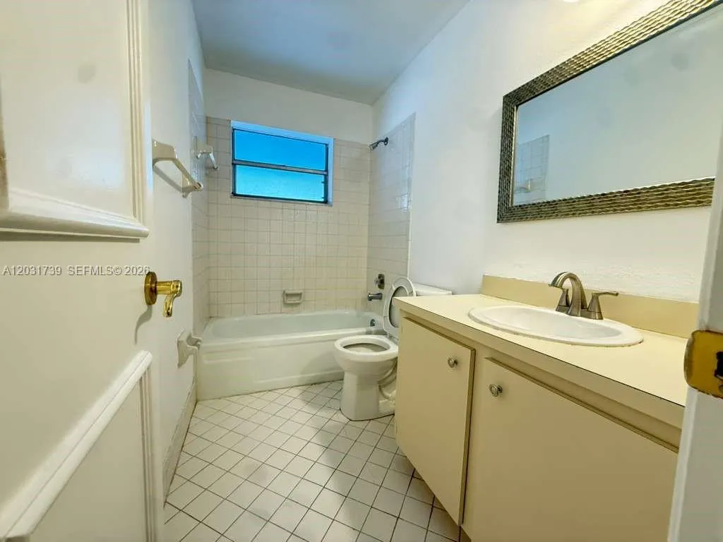 Master2nd Bathroom