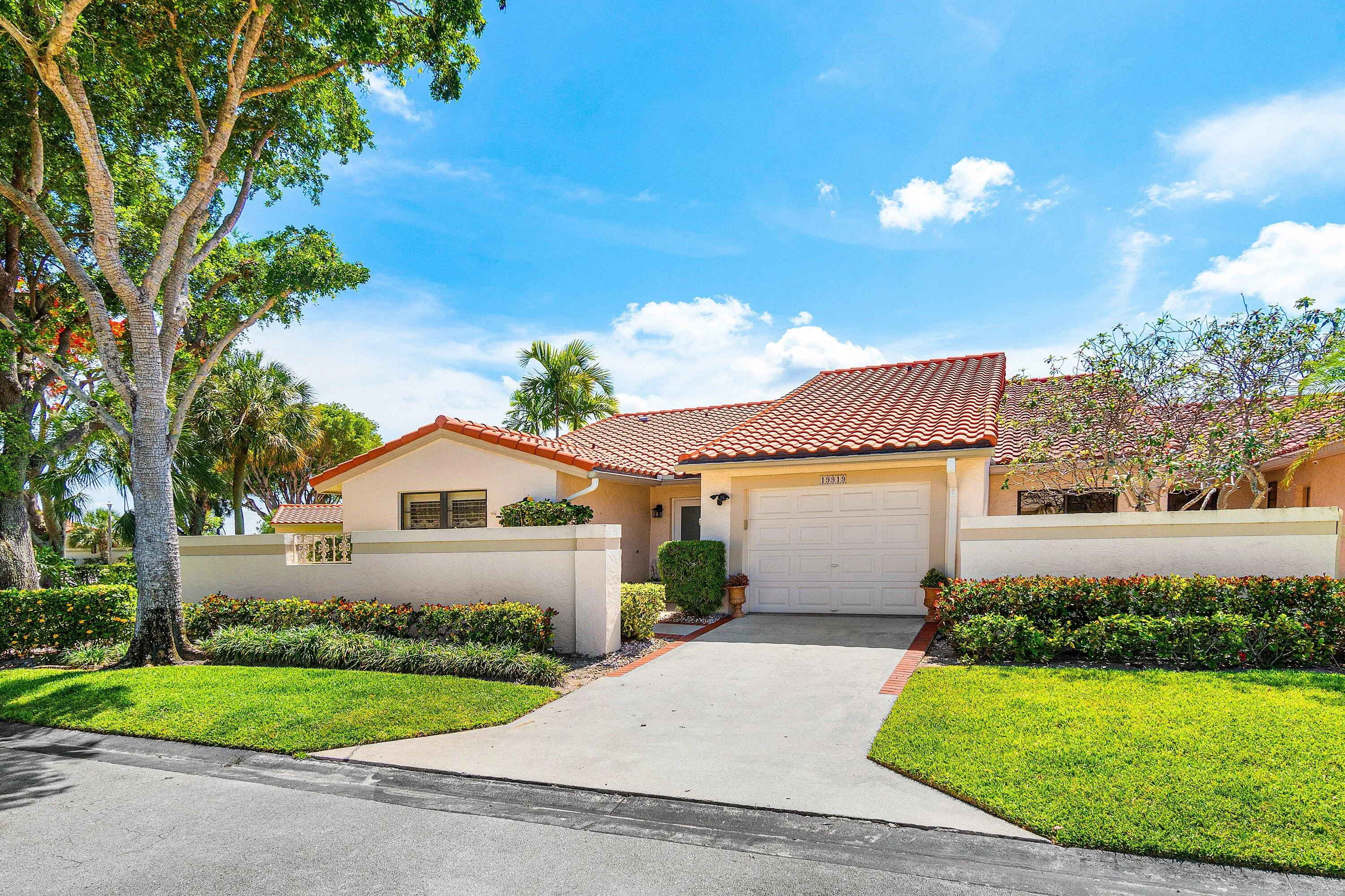 002-19919DeanDrive-BocaRaton-FL-33434-SM